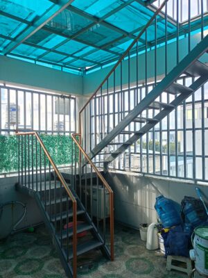 Dịch vụ thi công cầu thang sắt giá rẻ tại Dầu Tiếng