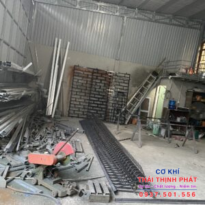 Làm hàng rào chông sắt tại Phường Bình Hòa