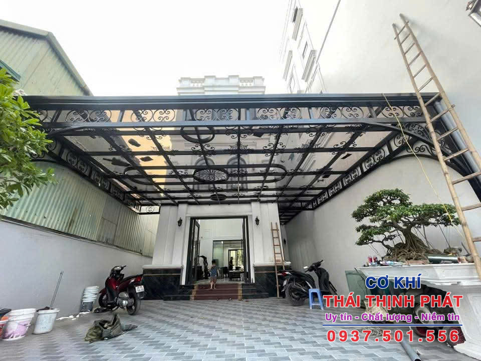 Làm mái poly tại Phường Tân Uyên